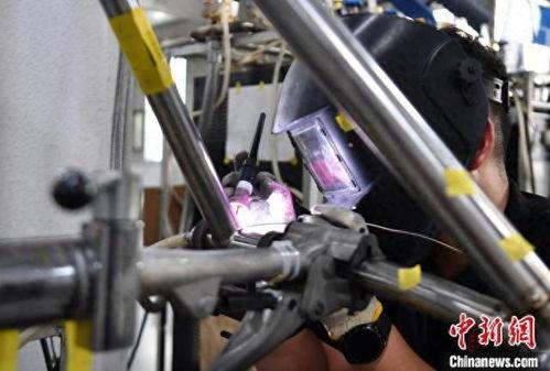 国产钛合金车架开焊视频